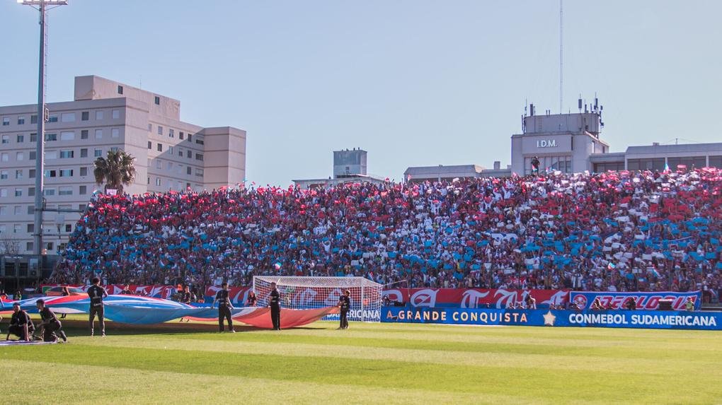 Libertadores 2025: Primeiras Rodadas Mostram Força dos Favoritos e Surpresas na Fase de Grupos